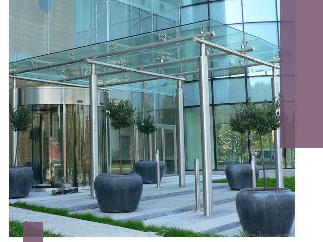 Навесы из стекла на заказ в Юбилейном — монтаж и установка