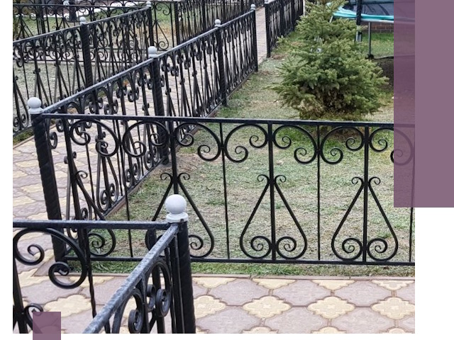 Кованые газонные ограждения под ключ в Юбилейном